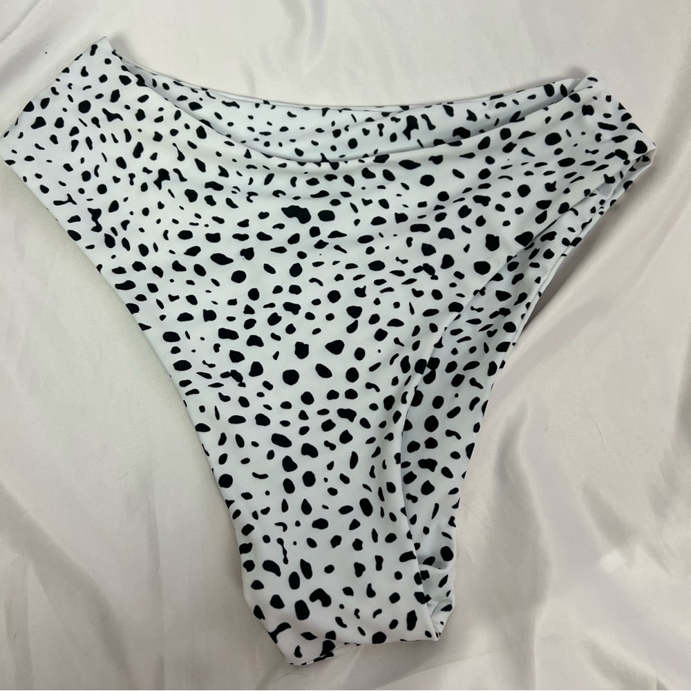 3 FOR $15 Zaful White and Black Printed Bikini Bottom, size US 8